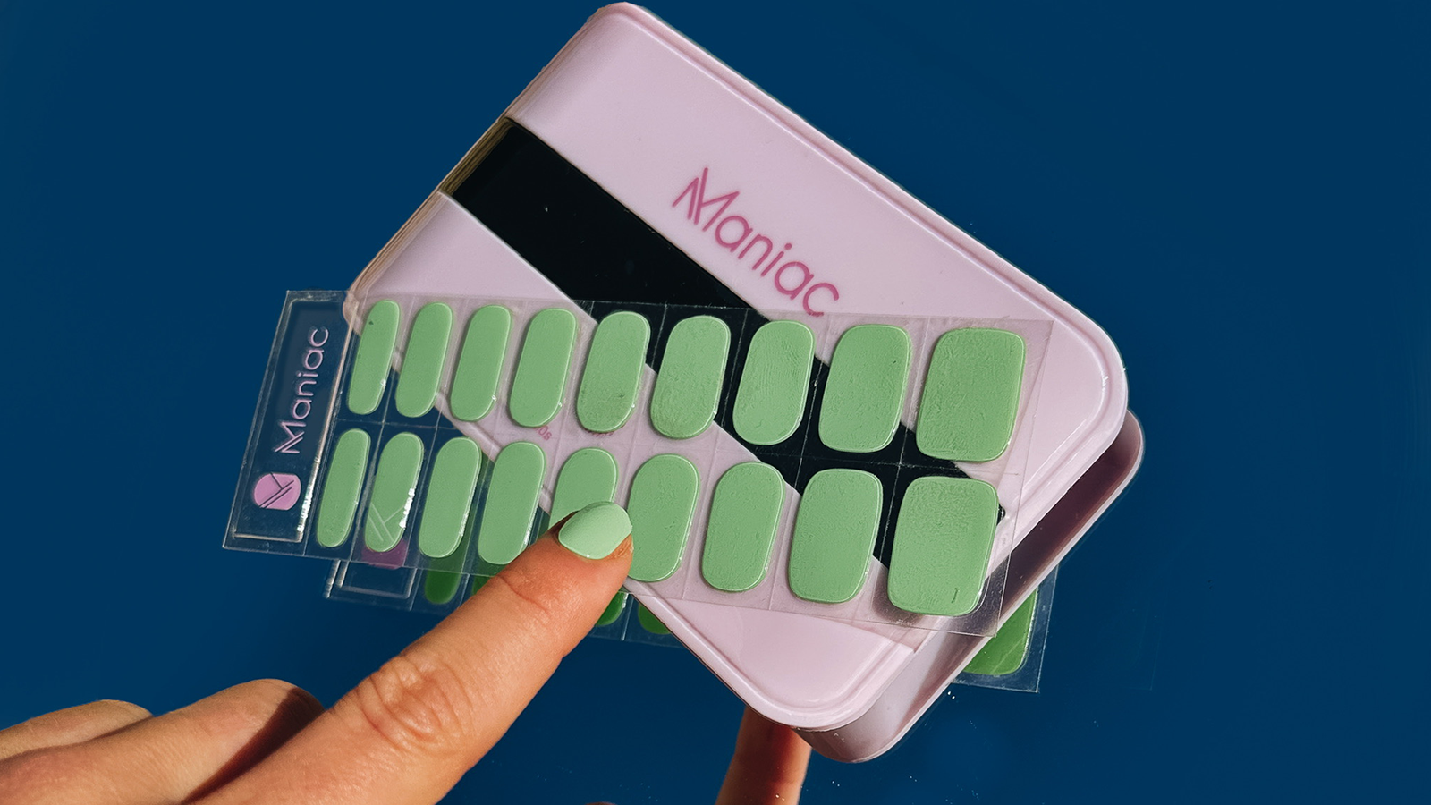 Maniac Nails