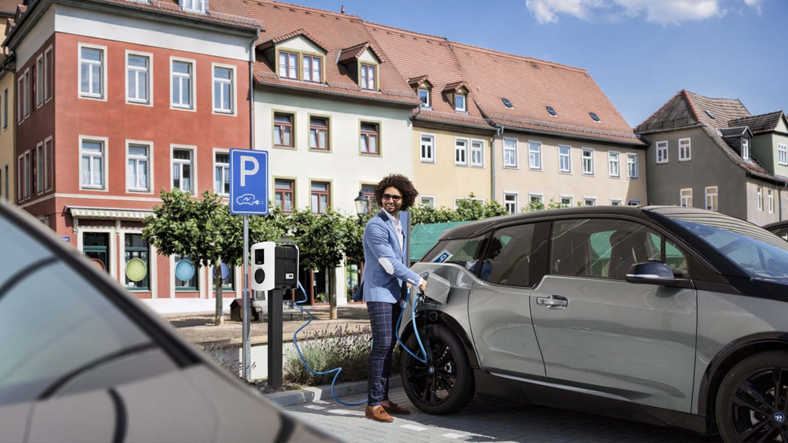 Director Strategy & Investor Relations